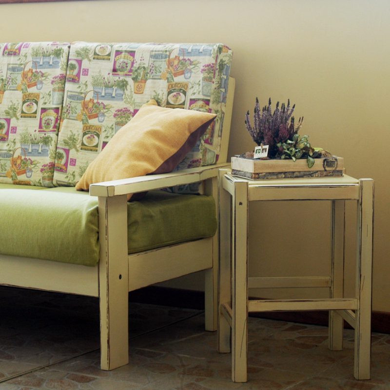Ammodernamento di un salone con Mobili di Famiglia Rivisitati: Un Progetto di Restyling dal Cuore Antico 94