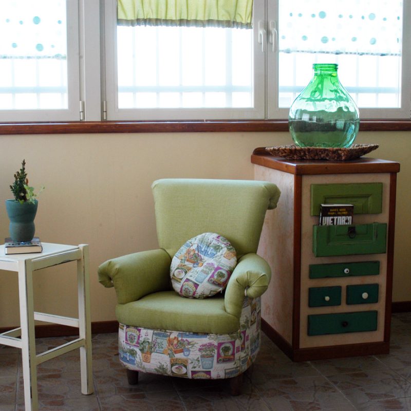 Ammodernamento di un salone con Mobili di Famiglia Rivisitati: Un Progetto di Restyling dal Cuore Antico 89