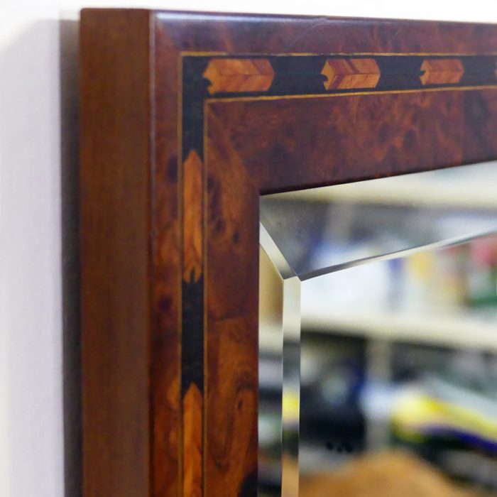 Specchio con Cornice in Radica e Incisione Artistica Sabbiata, Stile Classico & Liberty 8