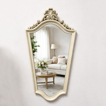 Specchio vintage rinnovato a mano – Pezzo unico con anima vissuta