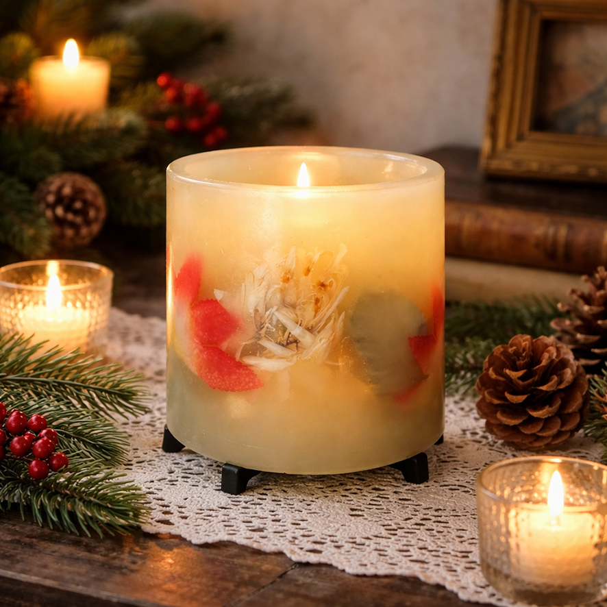 Candela decorativa vintage con fiori inglobati – Porta lume su treppiedi - immagine 1