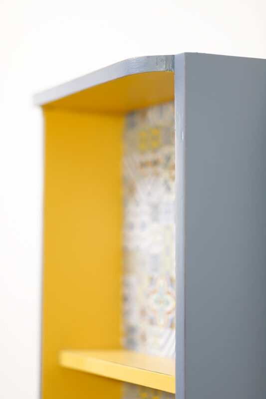 C’era una volta un cassetto di un vecchio armadio… oggi è diventato Scaffale Maiolica 3 C’era una volta un cassetto di un vecchio armadio… oggi è diventato Scaffale Maiolica 3
